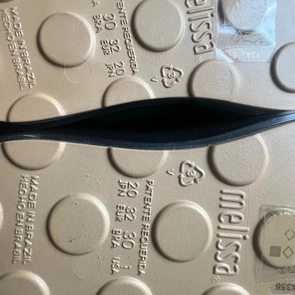 Melissa Lace Up Waterproof “Be” Lace Up Sneaker Black - Picture 15 of 16